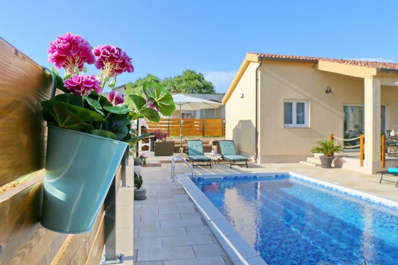 Villa Punta Garden Pool House
